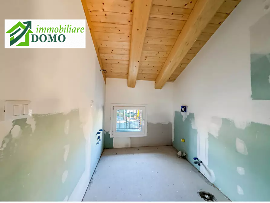 Immagine 9 di Appartamento in vendita  in schio a Schio