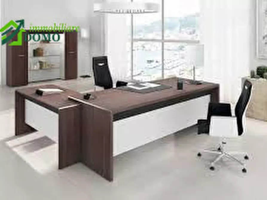 Immagine 1 di Ufficio in vendita  a Schio