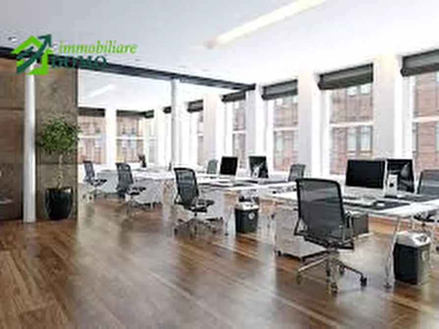 Immagine 3 di Ufficio in vendita  a Schio