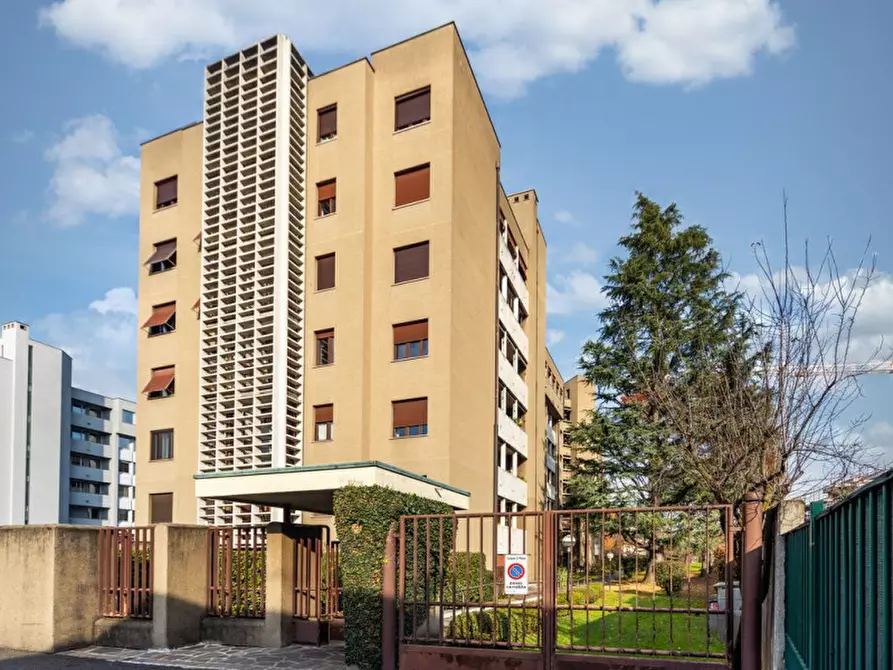 Immagine 1 di Appartamento in vendita  in Via Giorgio Morandi 4 a Monza