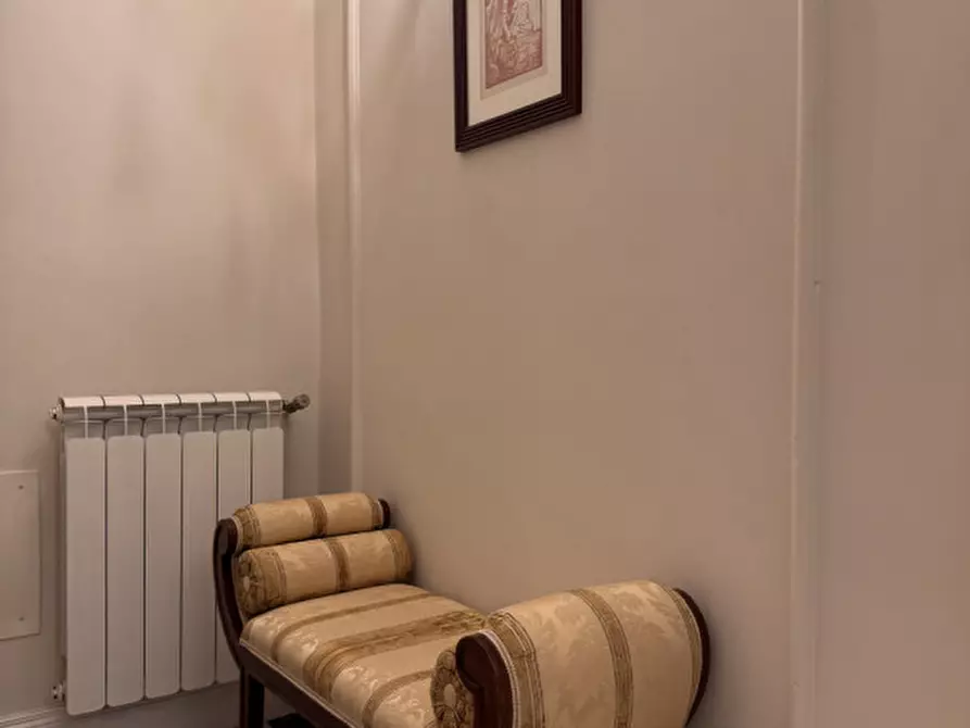 Immagine 15 di Appartamento in vendita  in Via Della maddalena a Genova