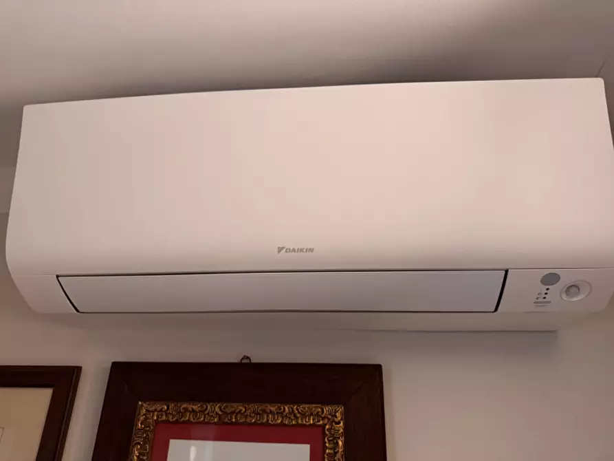 Immagine 26 di Appartamento in vendita  in Via Della maddalena a Genova