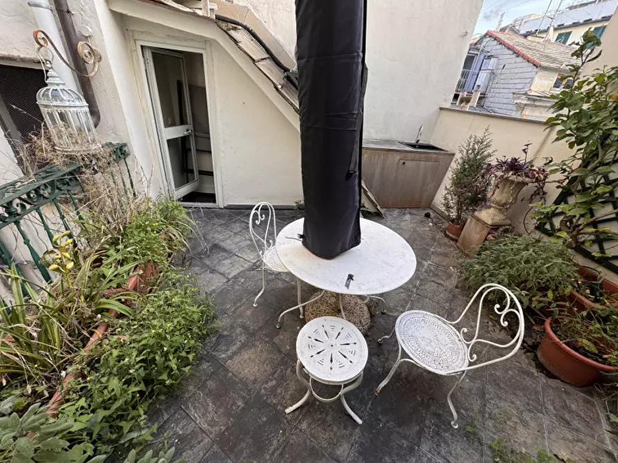 Immagine 33 di Appartamento in vendita  in Via Della maddalena a Genova