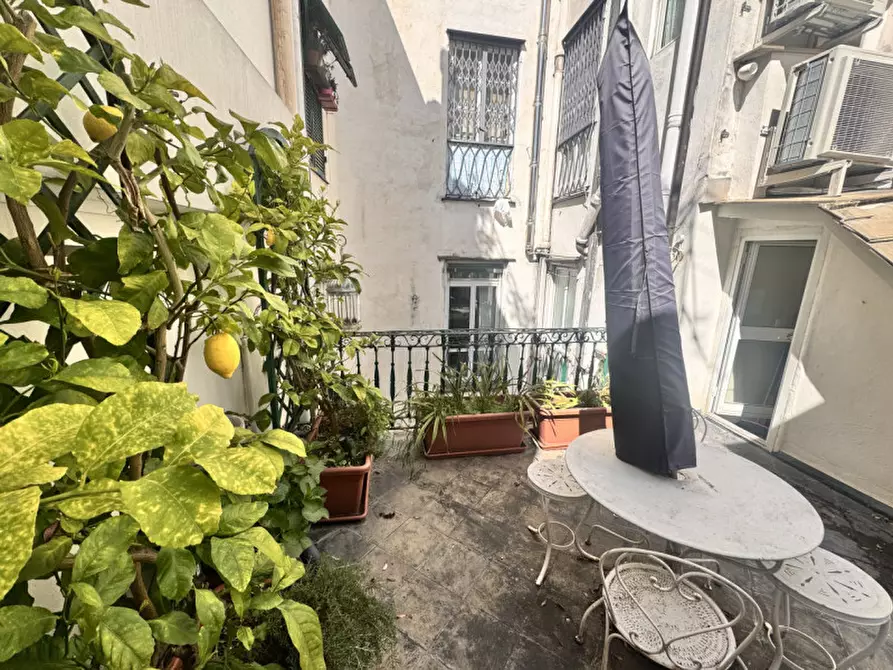 Immagine 37 di Appartamento in vendita  in Via Della maddalena a Genova