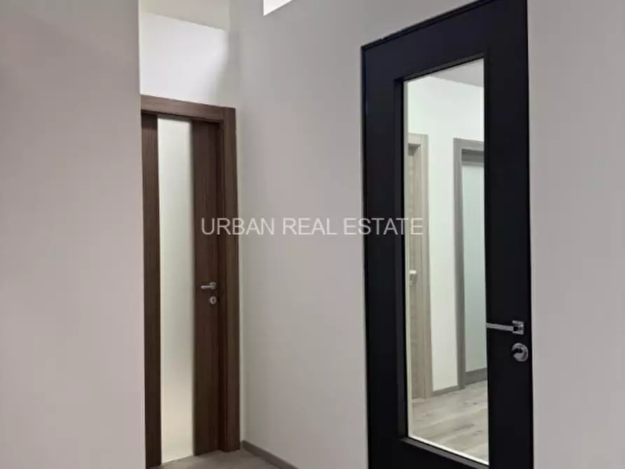 Immagine 29 di Negozio in vendita  in Via Flavia 5 a Trieste