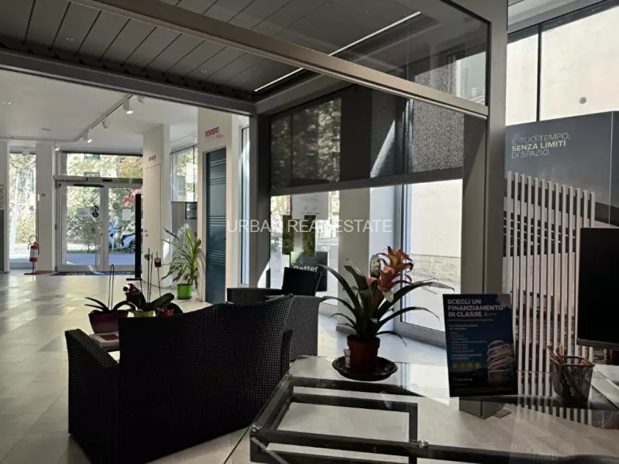 Immagine 43 di Negozio in vendita  in Via Flavia 5 a Trieste