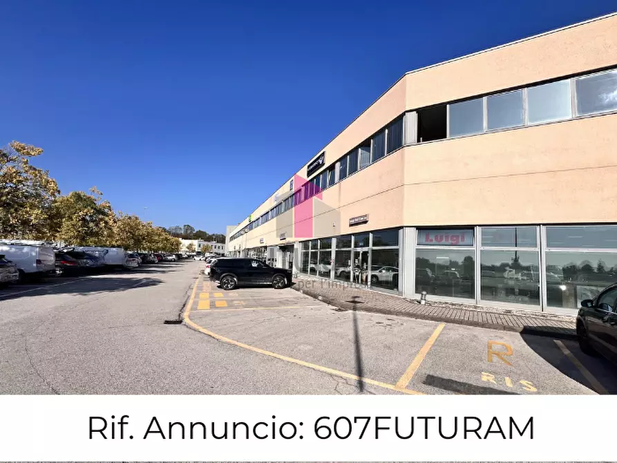 Immagine 1 di Ufficio in affitto  a Vicenza