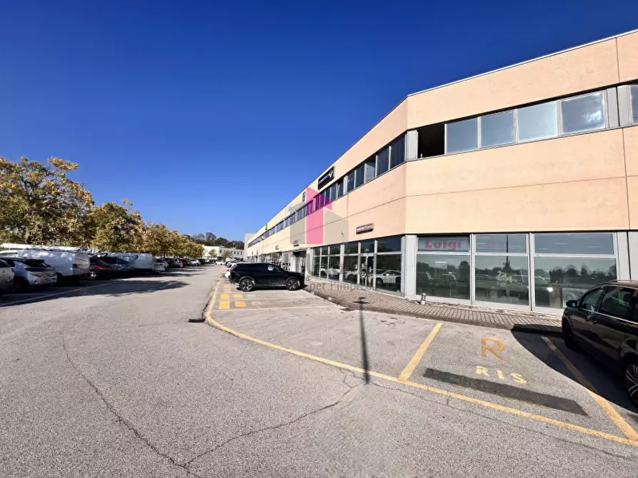 Immagine 3 di Ufficio in affitto  a Vicenza