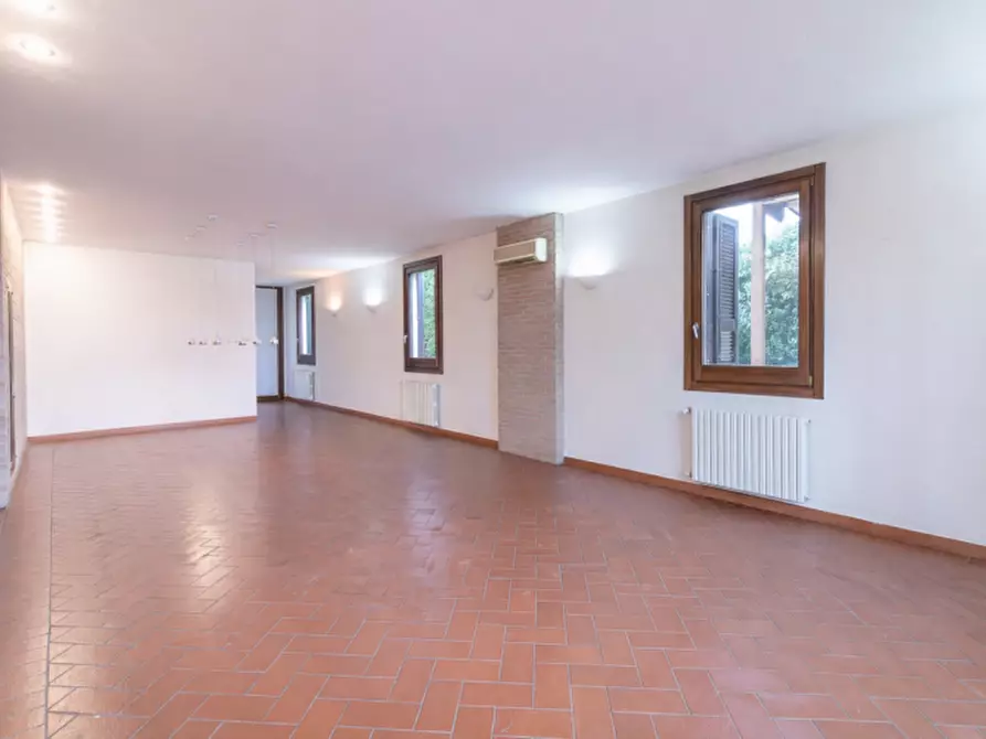 Immagine 4 di Villa in vendita  in via russo 12 a San Lazzaro Di Savena
