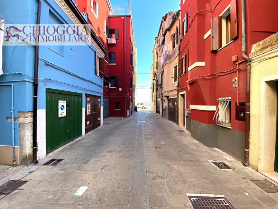 Immagine 1 di Garage in vendita  in Calle Moretti a Chioggia