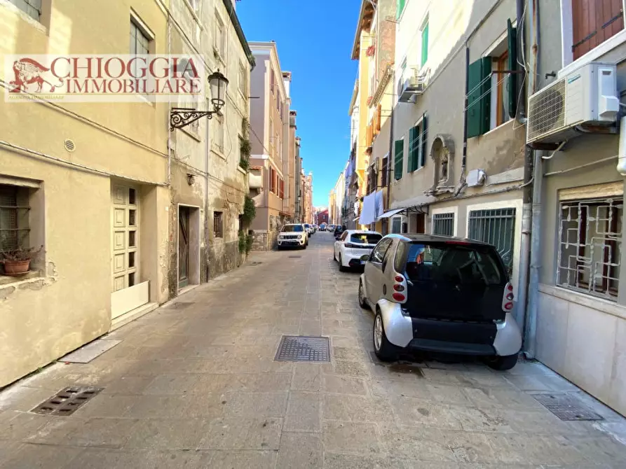 Immagine 2 di Garage in vendita  in Calle Moretti a Chioggia