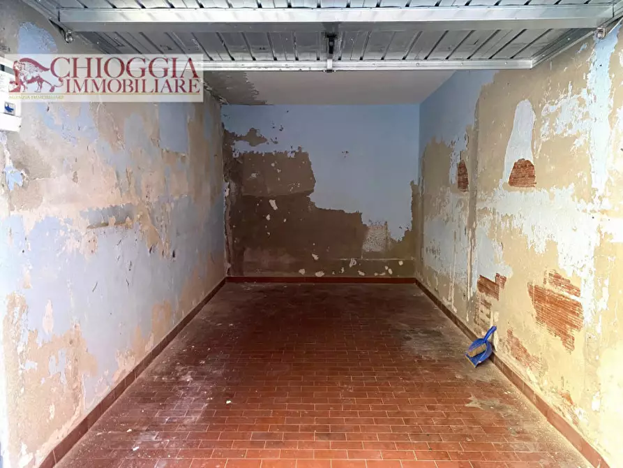 Immagine 7 di Garage in vendita  in Calle Moretti a Chioggia