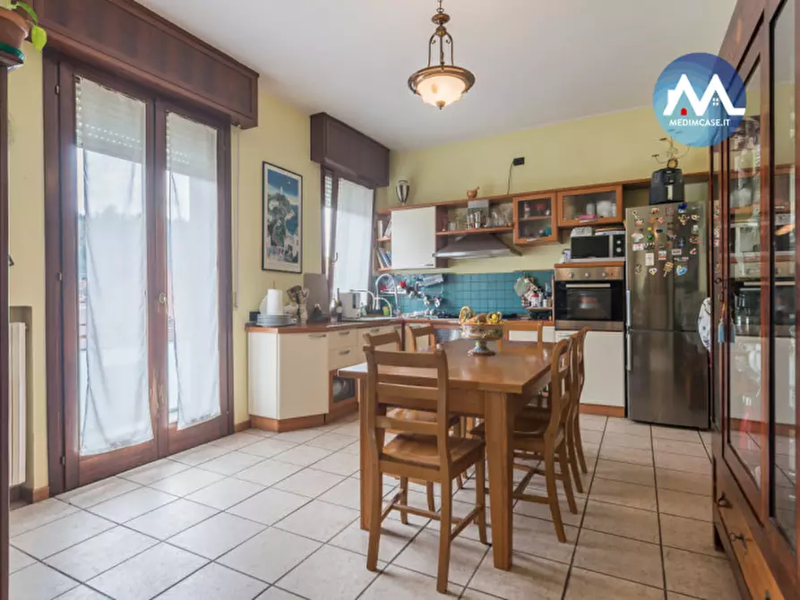 Immagine 2 di Casa quadrifamiliare in vendita  in Via Carlo Farini a Pesaro
