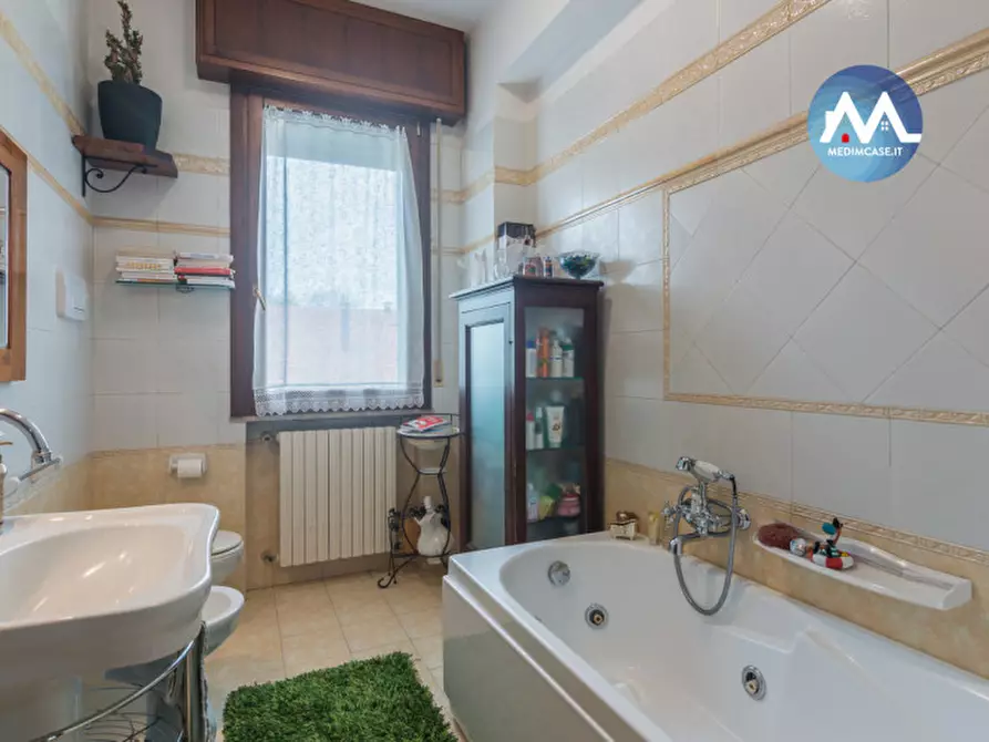 Immagine 15 di Casa quadrifamiliare in vendita  in Via Carlo Farini a Pesaro