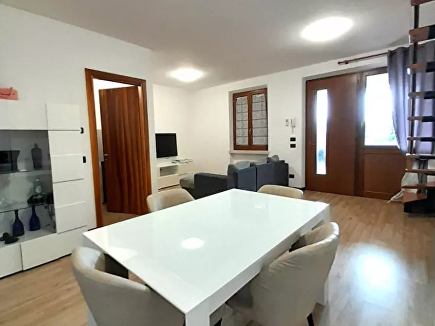 Immagine 2 di Appartamento in vendita  in Via Giulio Cesare 2 a Desenzano Del Garda