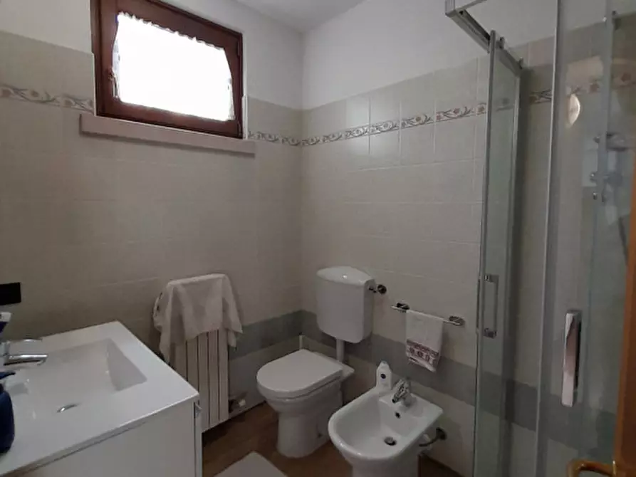 Immagine 10 di Appartamento in vendita  in Via Giulio Cesare 2 a Desenzano Del Garda