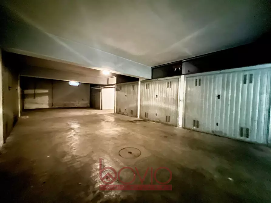 Immagine 12 di Garage in vendita  in VIA SIRTORI 5 a Torino