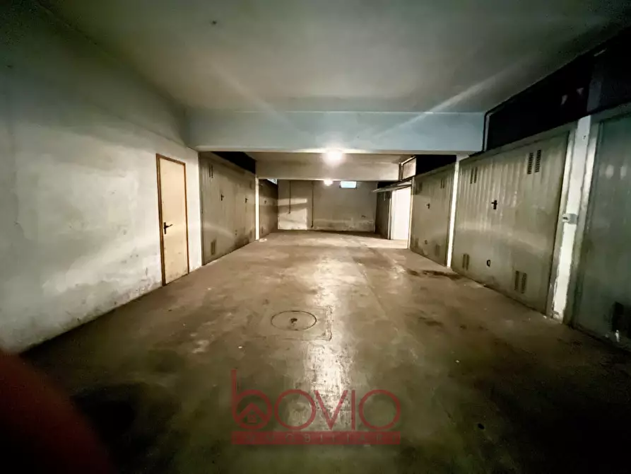 Immagine 14 di Garage in vendita  in VIA SIRTORI 5 a Torino