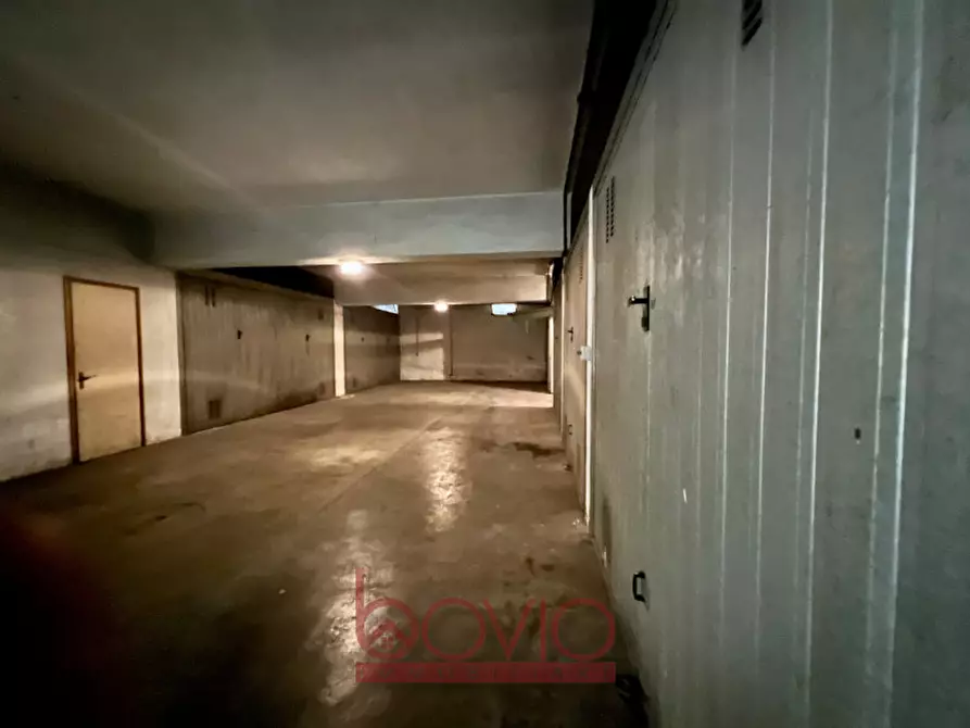 Immagine 15 di Garage in vendita  in VIA SIRTORI 5 a Torino