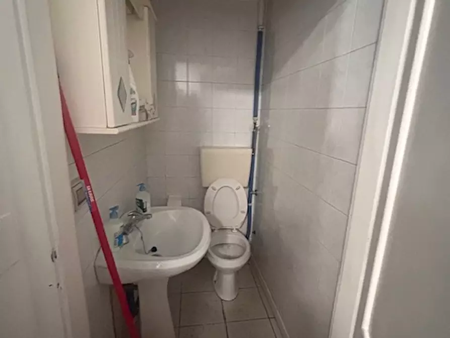 Immagine 3 di Negozio in vendita  in Via Jacopo Facciolati a Padova