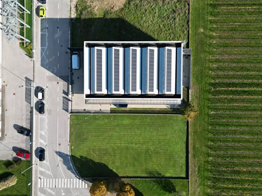 Immagine 3 di Capannone industriale in vendita  in Dosson di Casier a Casier