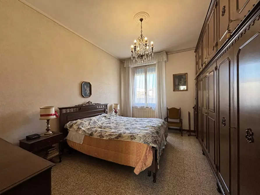 Immagine 21 di Appartamento in vendita  in Via Piave,10 a Parma