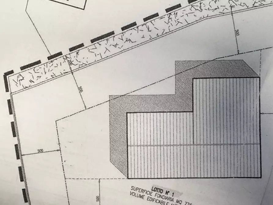 Immagine 1 di Terreno in vendita  a Rovolon