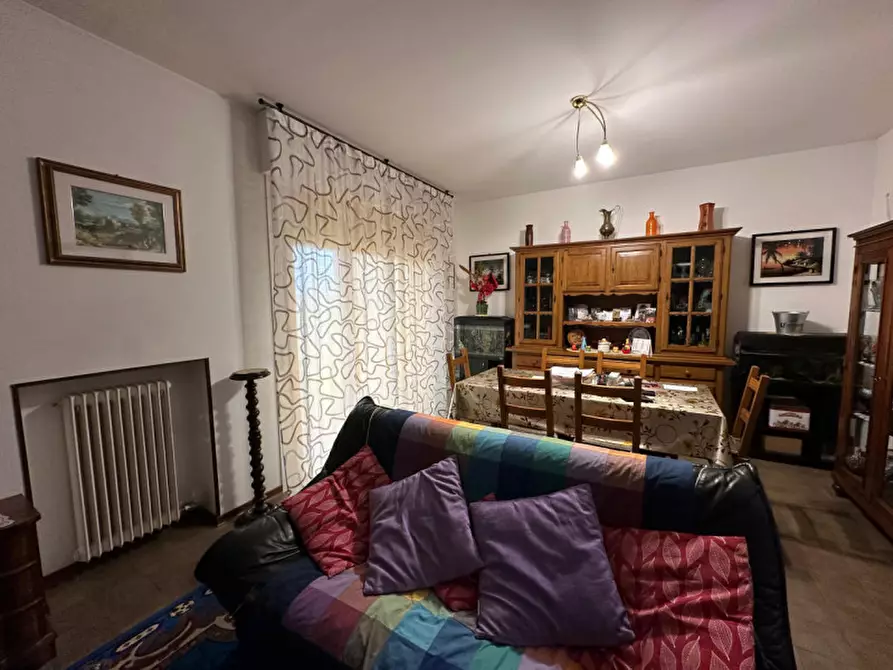 Immagine 5 di Appartamento in vendita  in VIA FABIO FILZI a Sanguinetto