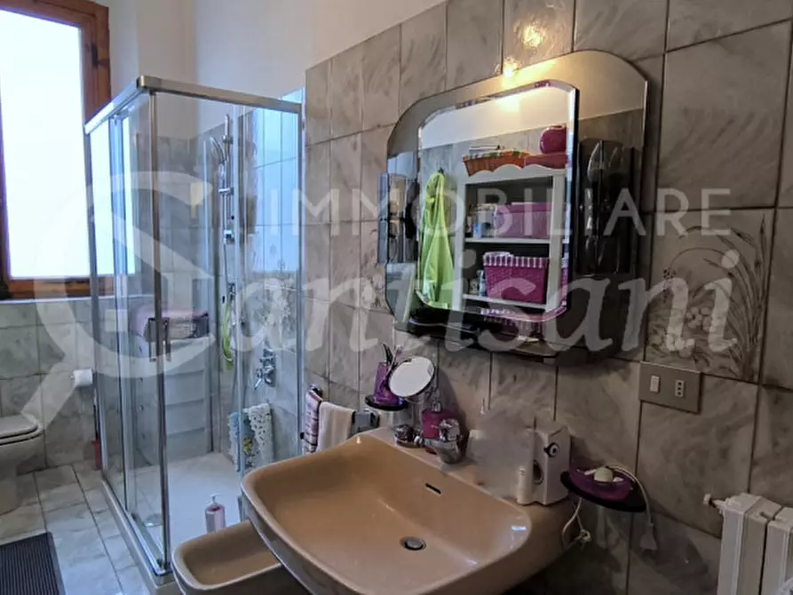 Immagine 10 di Appartamento in vendita  in Viale dei Cadorna a Firenze