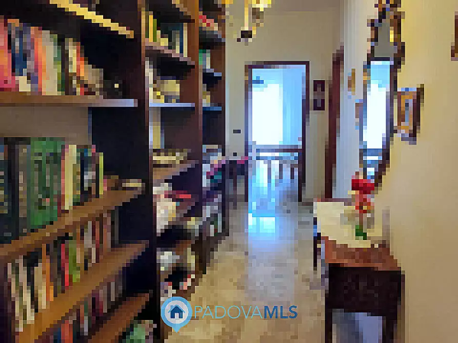 Immagine 7 di Appartamento in vendita  in Via Giovanni Pascoli a Padova