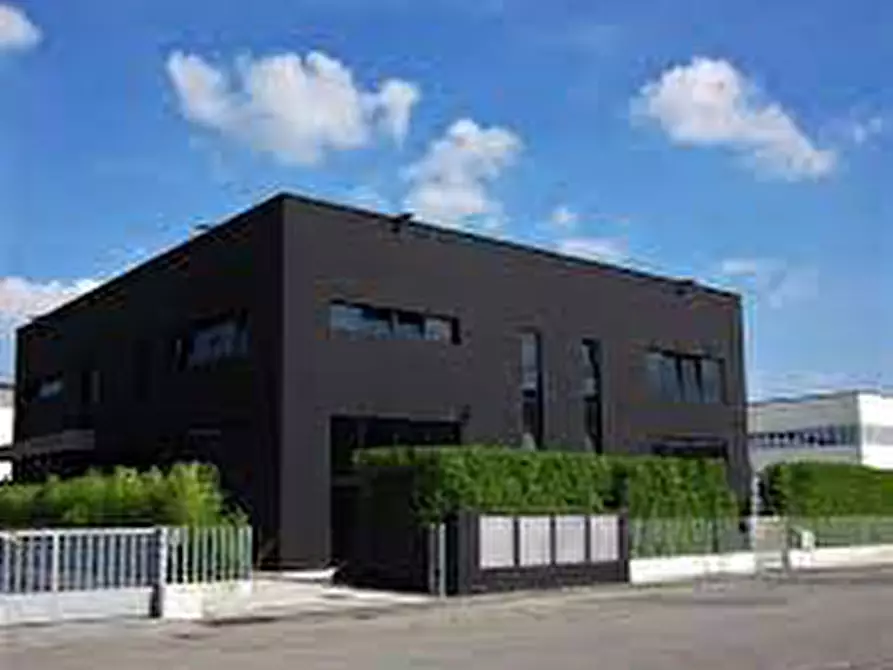 Immagine 1 di Capannone industriale in affitto  in Via Calcinese a Colognola Ai Colli