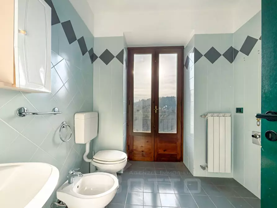 Immagine 12 di Appartamento in vendita  in Via scardini 5 a Cesara