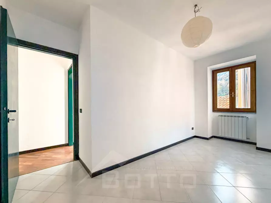 Immagine 15 di Appartamento in vendita  in Via scardini 5 a Cesara