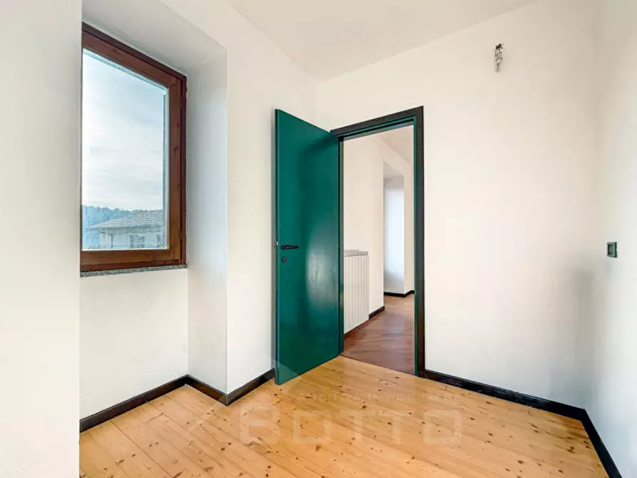 Immagine 21 di Appartamento in vendita  in Via scardini 5 a Cesara