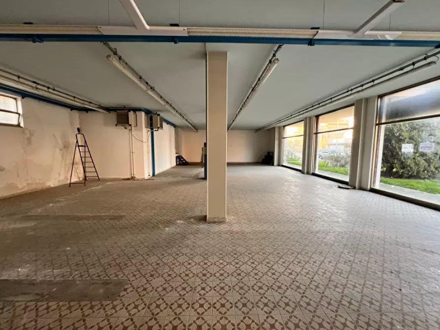 Immagine 8 di Negozio in vendita  in via placido zurla,13 a Legnago