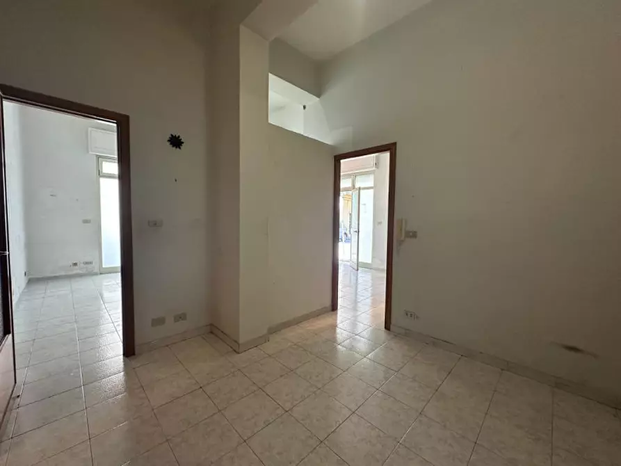 Immagine 7 di Ufficio in vendita  in Via Venti Settembre a Milazzo