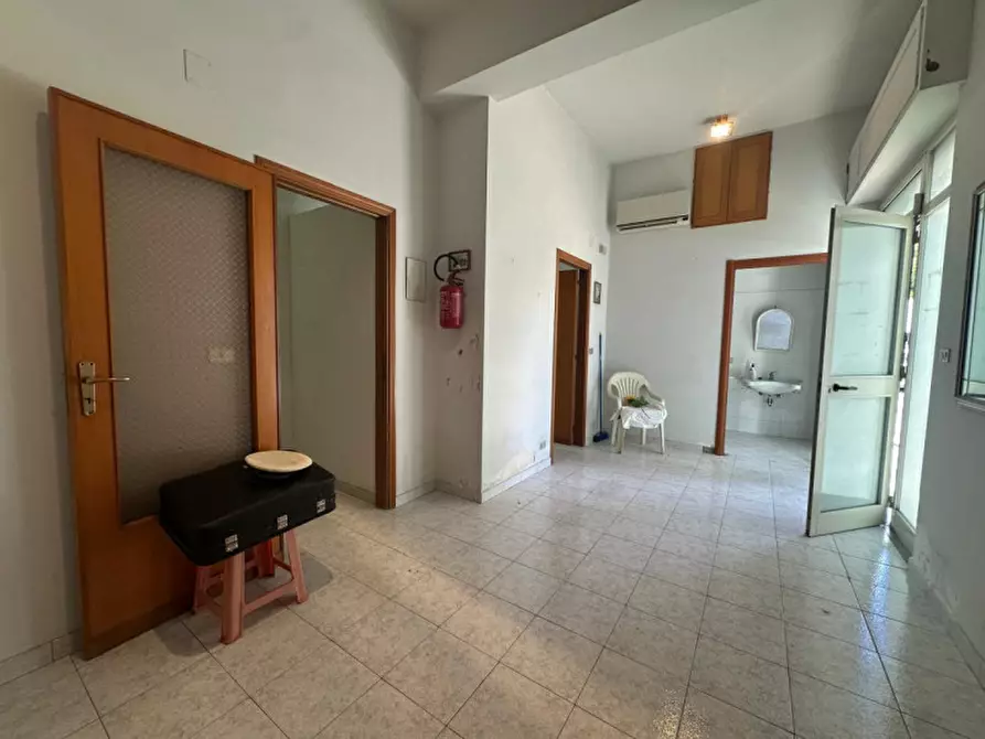 Immagine 8 di Ufficio in vendita  in Via Venti Settembre a Milazzo