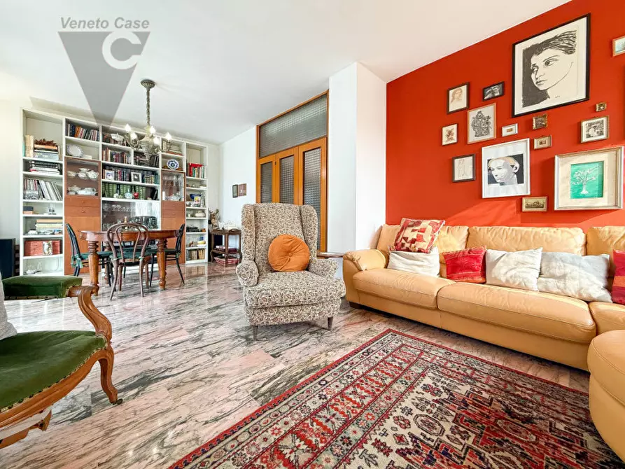 Immagine 7 di Appartamento in vendita  a Padova