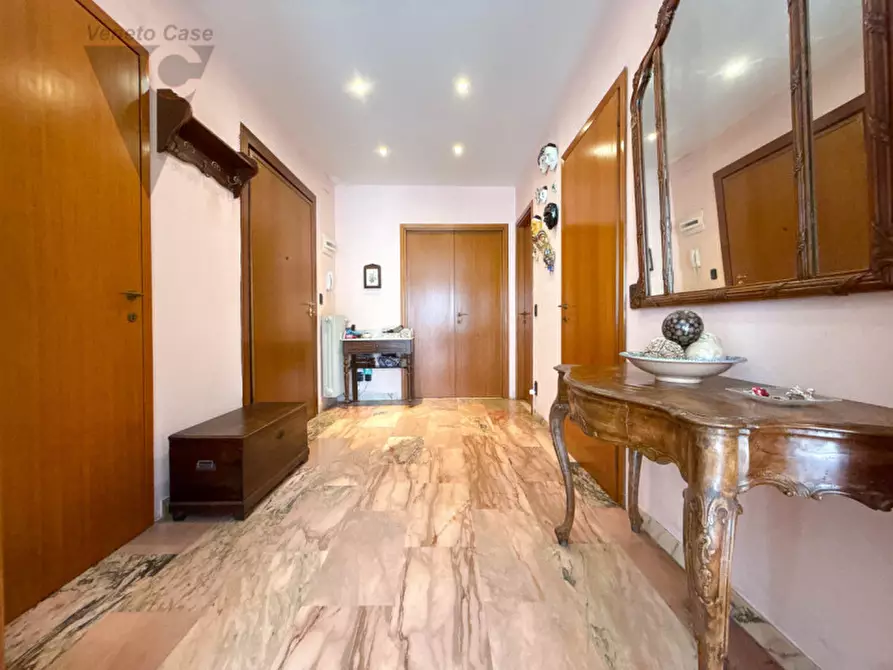 Immagine 14 di Appartamento in vendita  a Padova