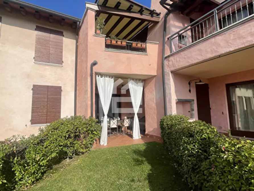 Immagine 4 di Appartamento in vendita  in Via Atleti Azzurri d'Italia a Manerba Del Garda