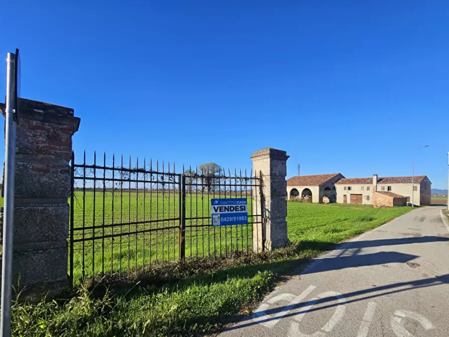 Immagine 2 di Rustico / casale in vendita  in VI ARGINE VALGRANDE a Villa Estense