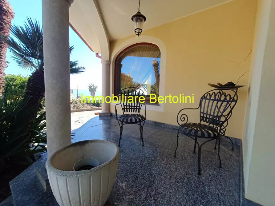 Immagine 10 di Villa in vendita  in ZONA OVEST a San Remo