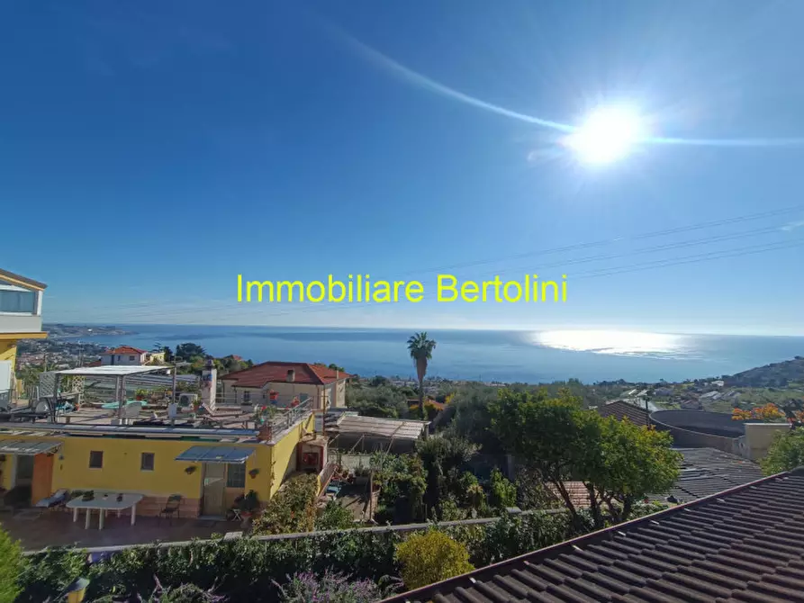 Immagine 23 di Villa in vendita  in ZONA OVEST a San Remo