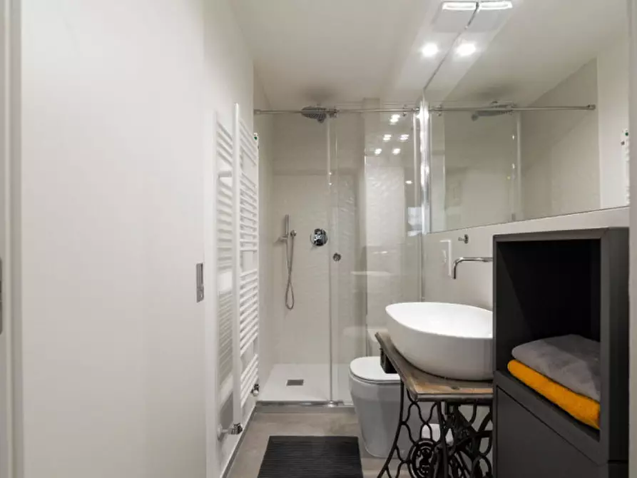 Immagine 14 di Appartamento in vendita  in Via degli Imbriani 1 a Milano