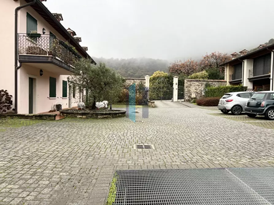 Immagine 26 di Appartamento in vendita  in Via Campiani a Brescia