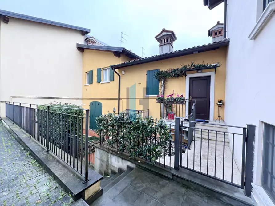 Immagine 27 di Appartamento in vendita  in Via Campiani a Brescia