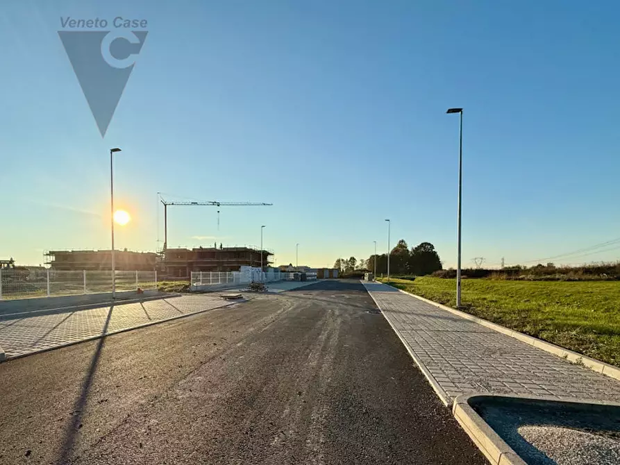 Immagine 4 di Casa trifamiliare in vendita  a Legnaro