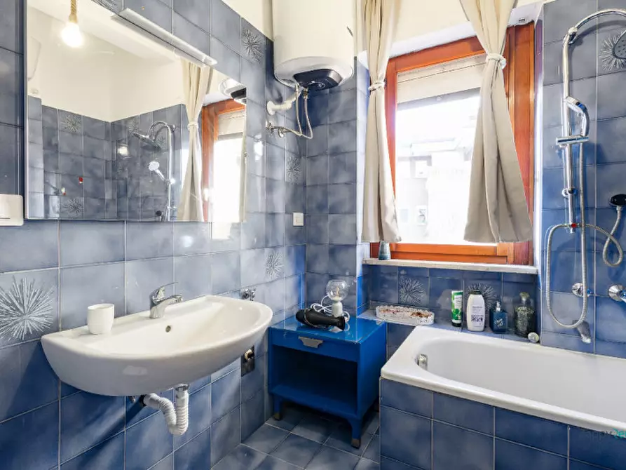 Immagine 15 di Appartamento in affitto  in Via Casale degli Inglesi a Roma