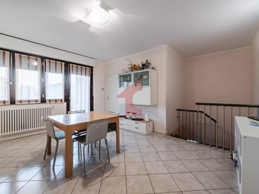 Immagine 3 di Appartamento in vendita  in Via Salvo D'Acquisto a Fontevivo