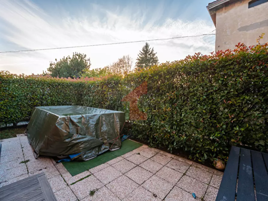 Immagine 33 di Appartamento in vendita  in Via Salvo D'Acquisto a Fontevivo